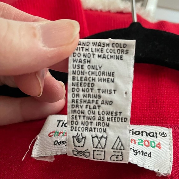 Tiera International long sleeve holiday sweater - Picture 7 of 7